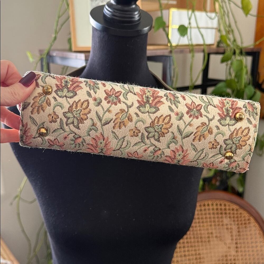 Vintage 50s/60s Gaymode Gold Floral Tapestry Clasp Lock Top Handle Purse Bag - Picture 3 of 6